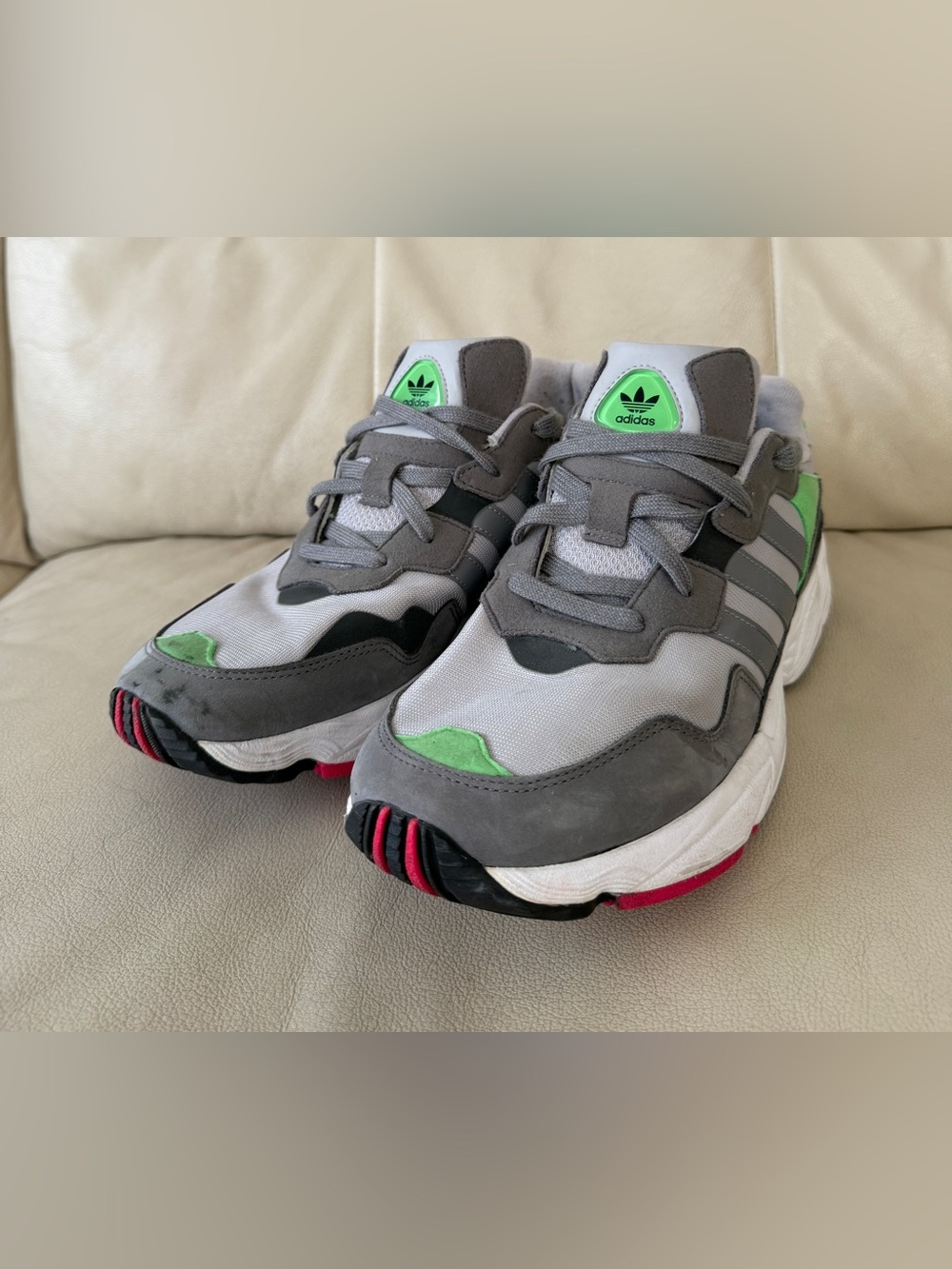 adidas Originals Yung-96 Grey Shock Pink Watermelon Men's Size 10,5 F35020